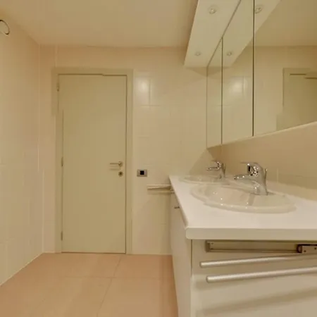 3-bedroom With Casino View Apartment *
