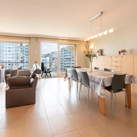 3-bedroom With Casino View *