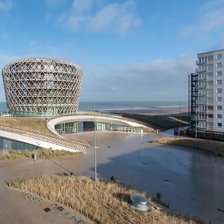 In Near Casino * Миделкерк